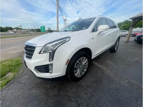 White 2019 Cadillac XT5 Luxury Sport Utility 4D for sale in O’Fallon, MO