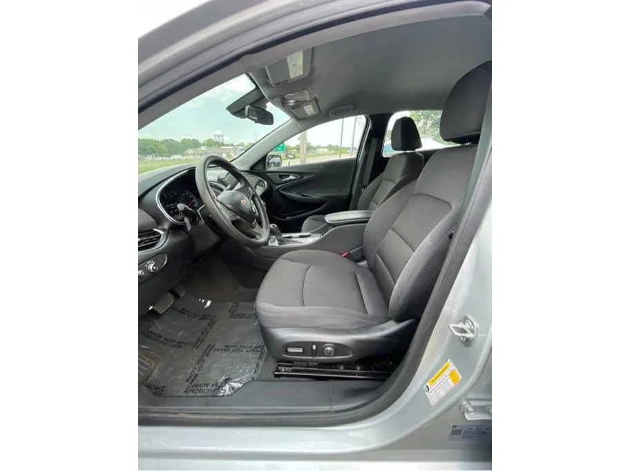 Chevrolet Malibu photo 10
