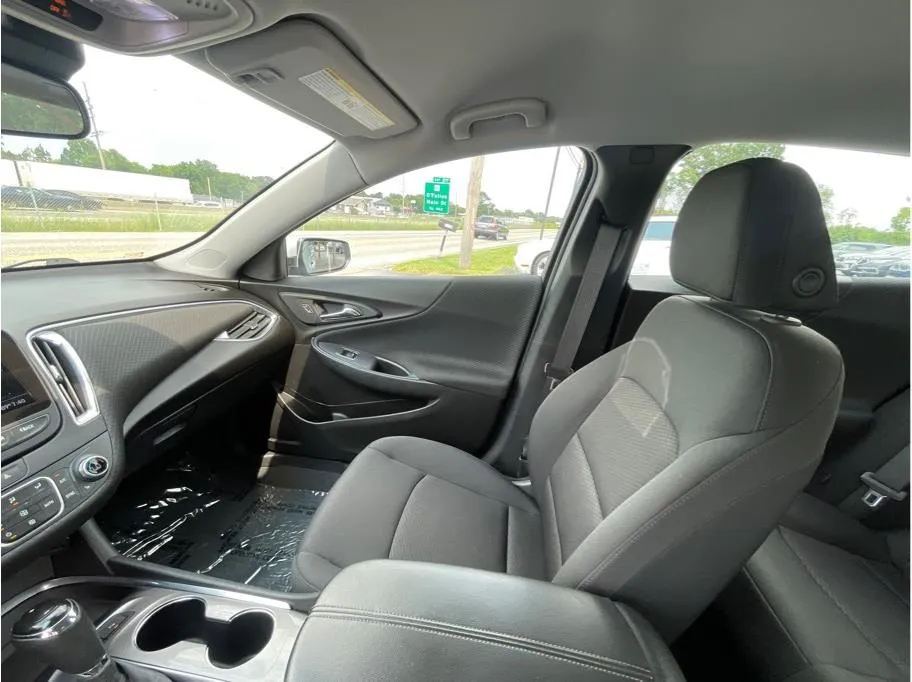 Chevrolet Malibu photo 16