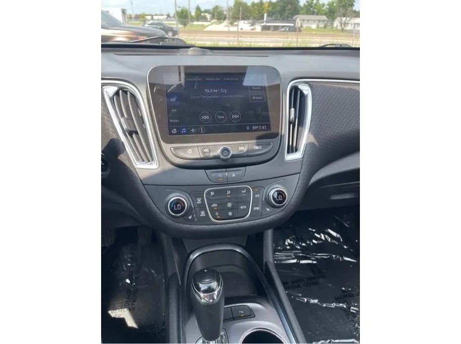 Chevrolet Malibu photo 17