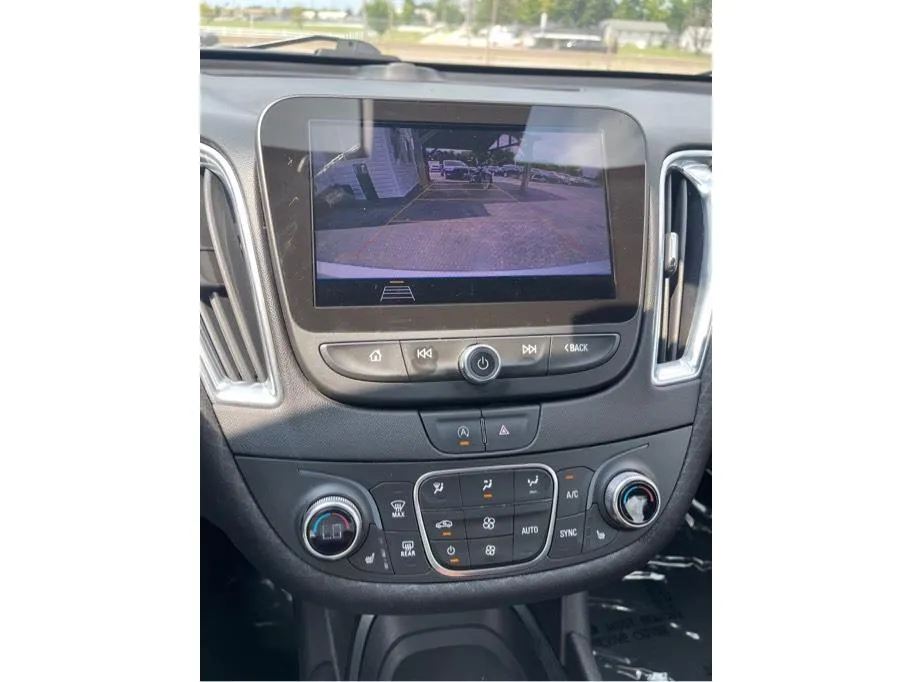 Chevrolet Malibu photo 18