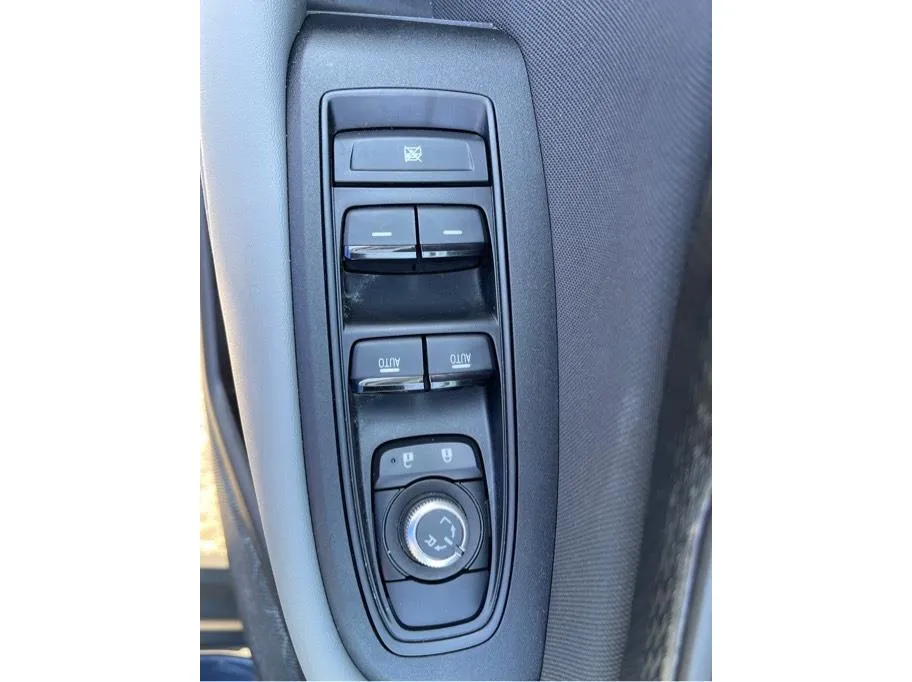Subaru Outback photo 12