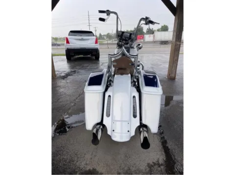 Another view of 2007 Harley Davidson Road King Classic for sale in O’Fallon, MO at O'Fallon Motors
