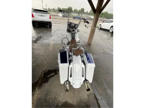 More photos of 2007 Harley Davidson Road King Classic at O'Fallon Motors, MO