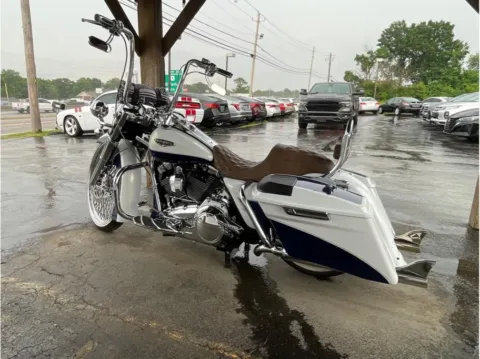 More photos of 2007 Harley Davidson Road King Classic at O'Fallon Motors, MO