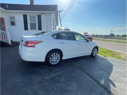 More photos of 2015 Nissan Altima 2.5 S Sedan 4D at O'Fallon Motors, MO