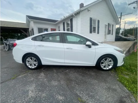 More photos of 2019 Chevrolet Cruze LT Sedan 4D at O'Fallon Motors, MO
