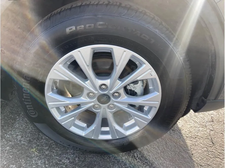 Ford Escape photo 35