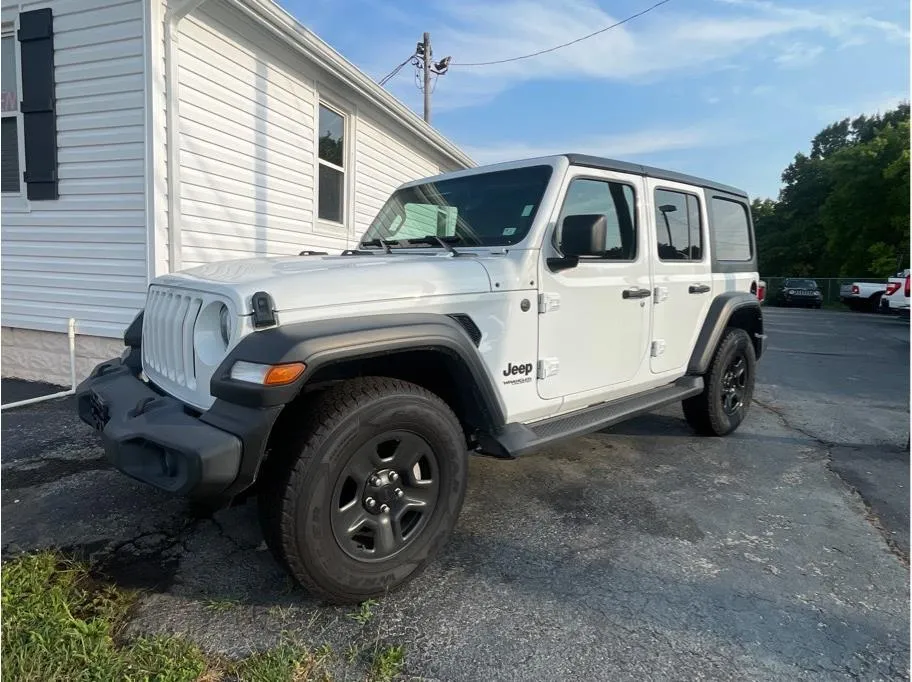White 2022 Jeep Wrangler Unlimited Sport SUV 4D for sale in O’Fallon, MO