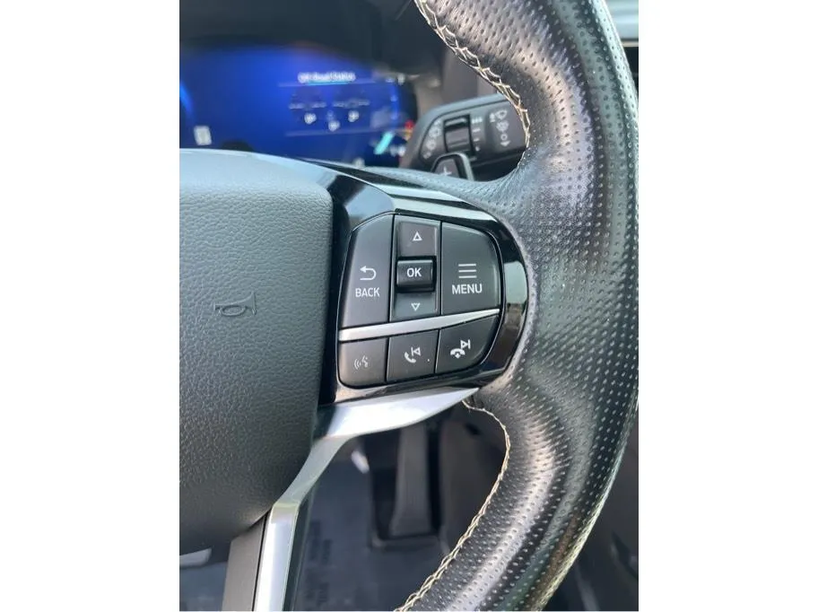 Ford Explorer photo 34