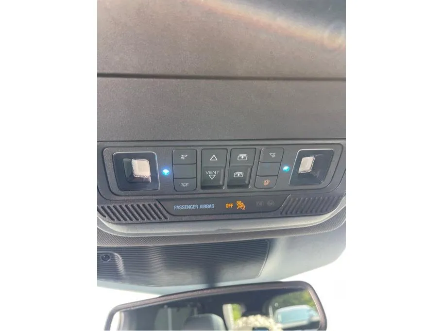 Ford Explorer photo 35
