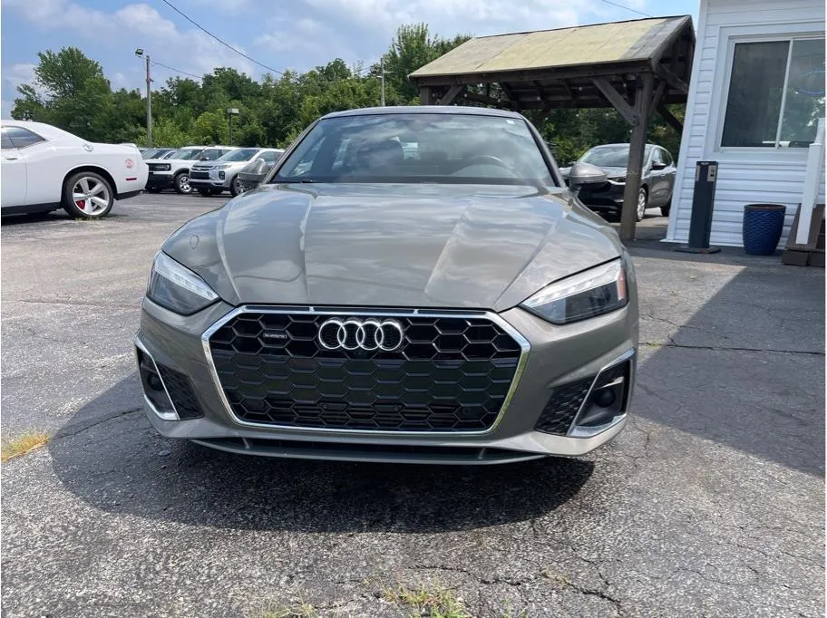 Audi A5 photo 2