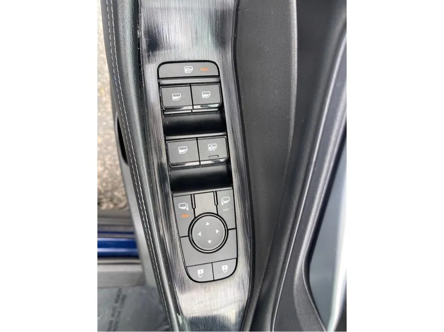 Nissan Rogue photo 11