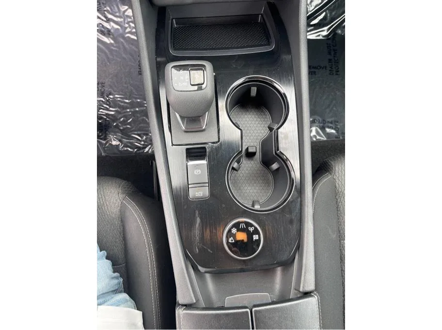 Nissan Rogue photo 16