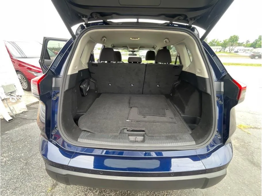 Nissan Rogue photo 28