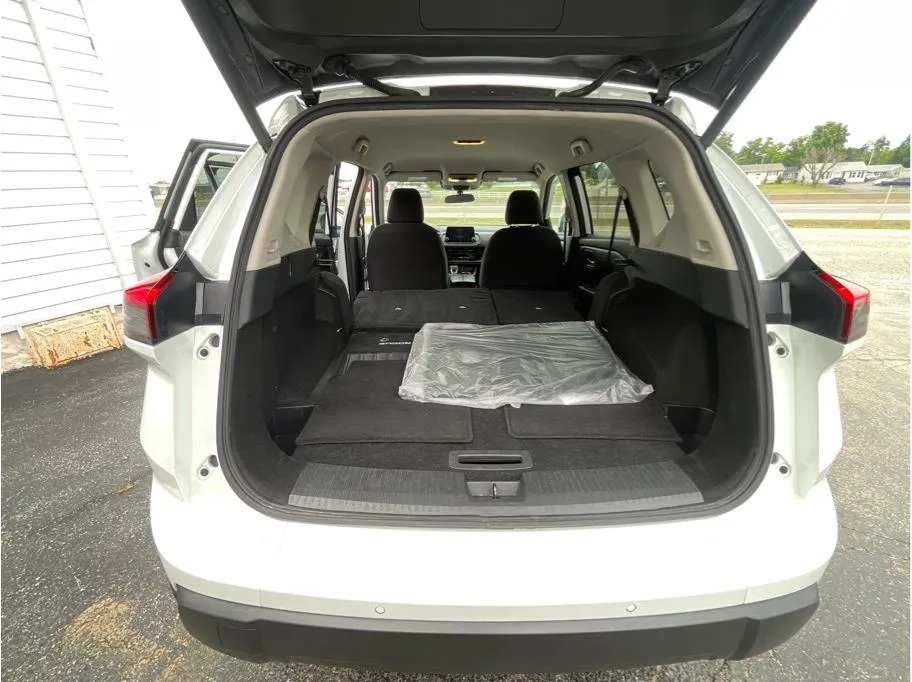 Nissan Rogue photo 24