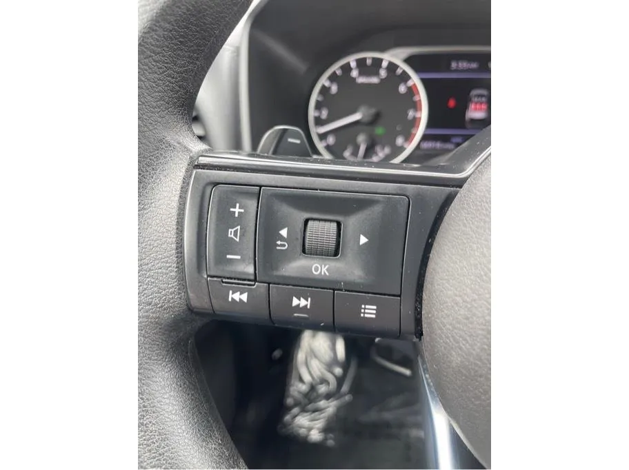 Nissan Rogue photo 28