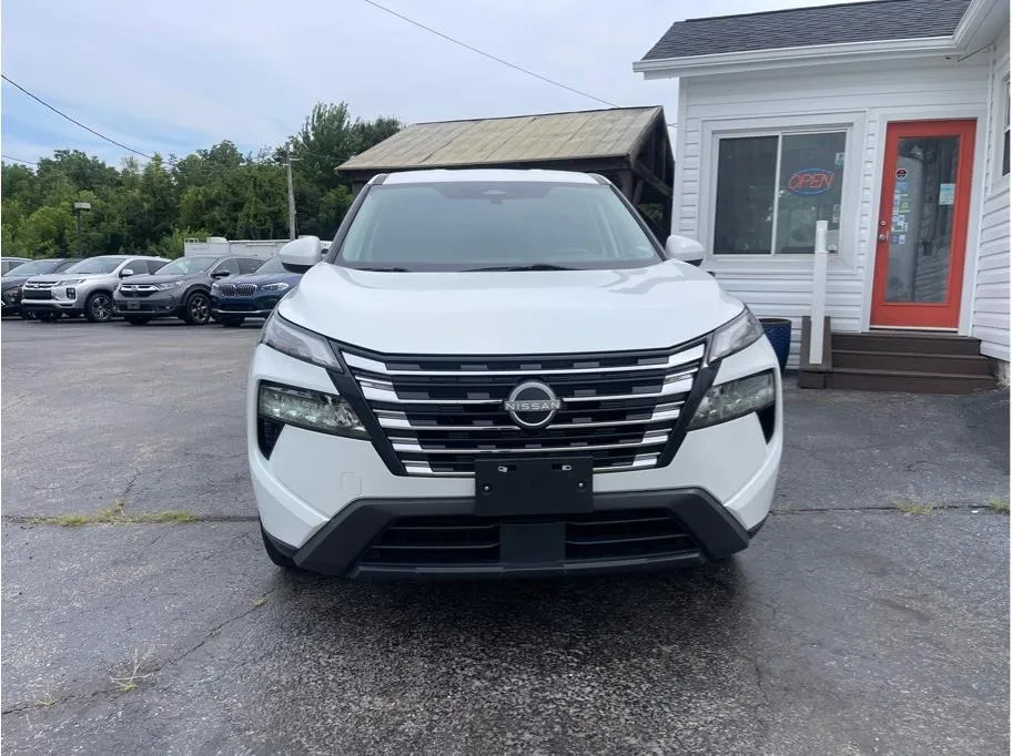 Nissan Rogue photo 3
