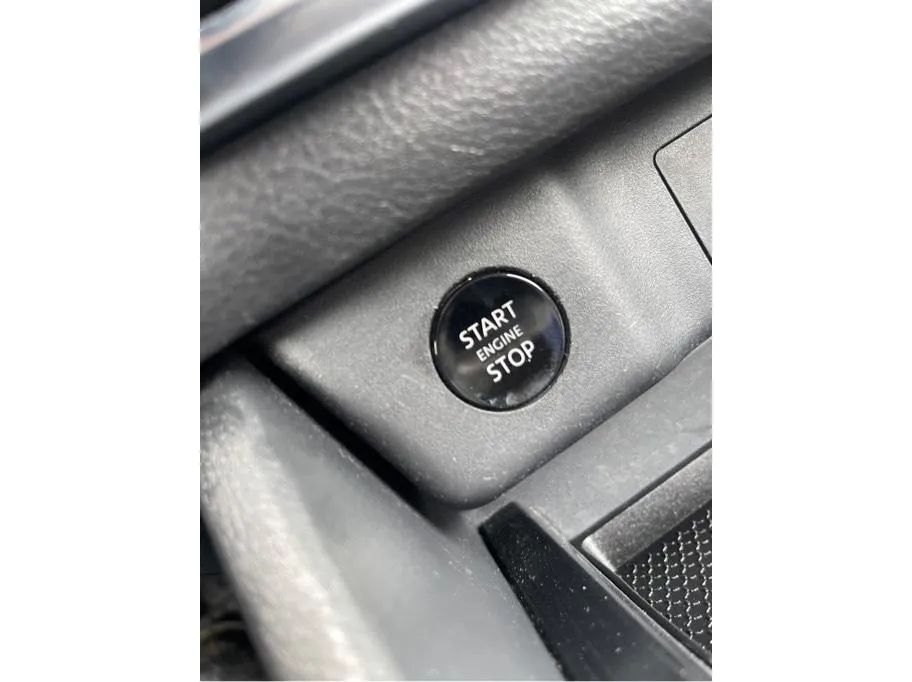 Nissan Rogue photo 33