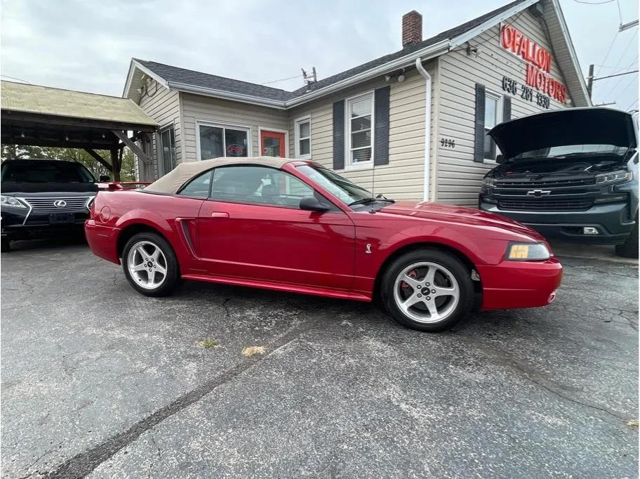 Ford Mustang photo 3
