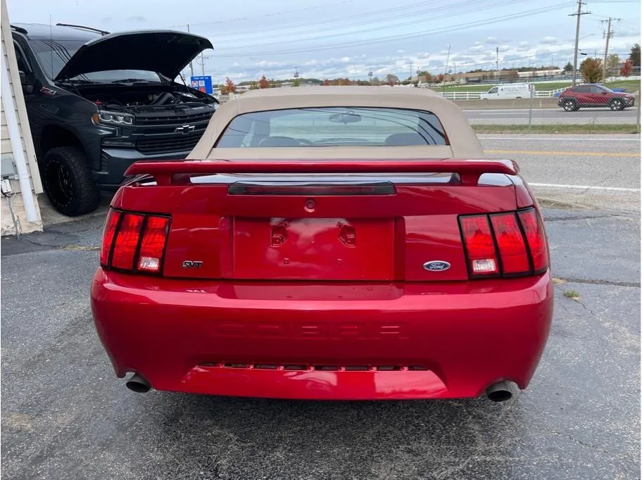 Ford Mustang photo 5