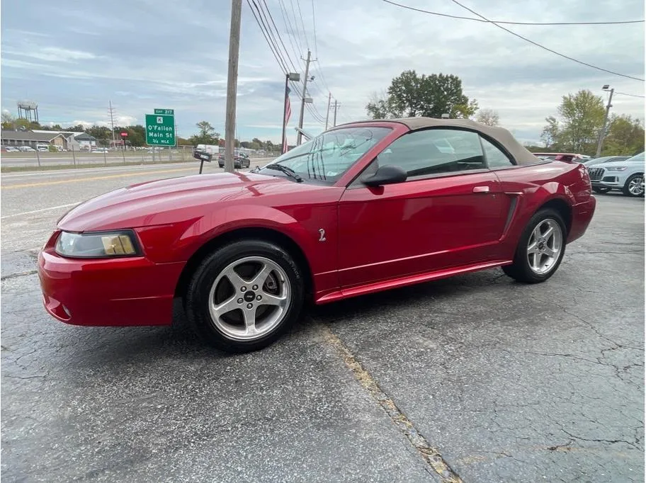 Ford Mustang photo 8