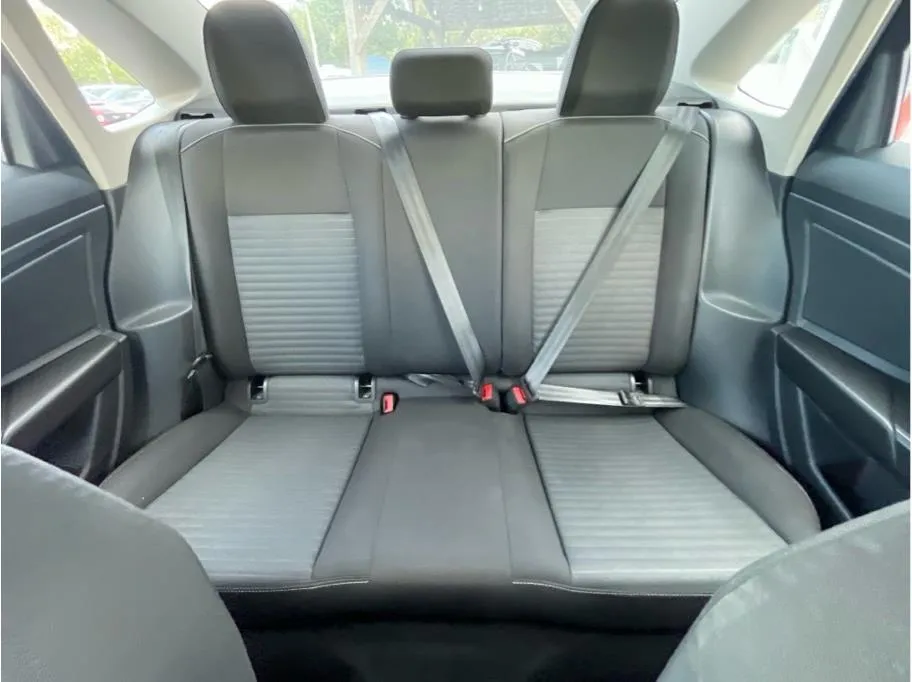 Volkswagen Jetta photo 20