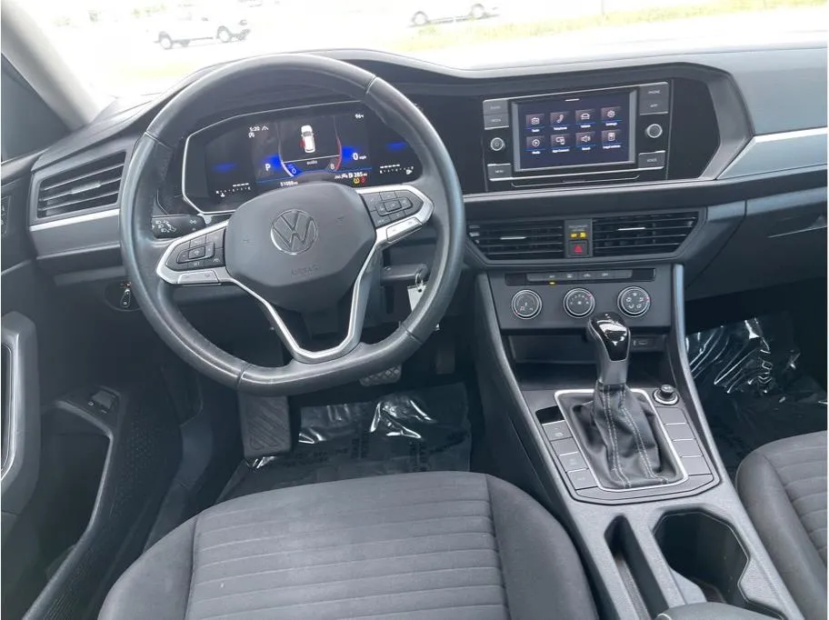Volkswagen Jetta photo 22