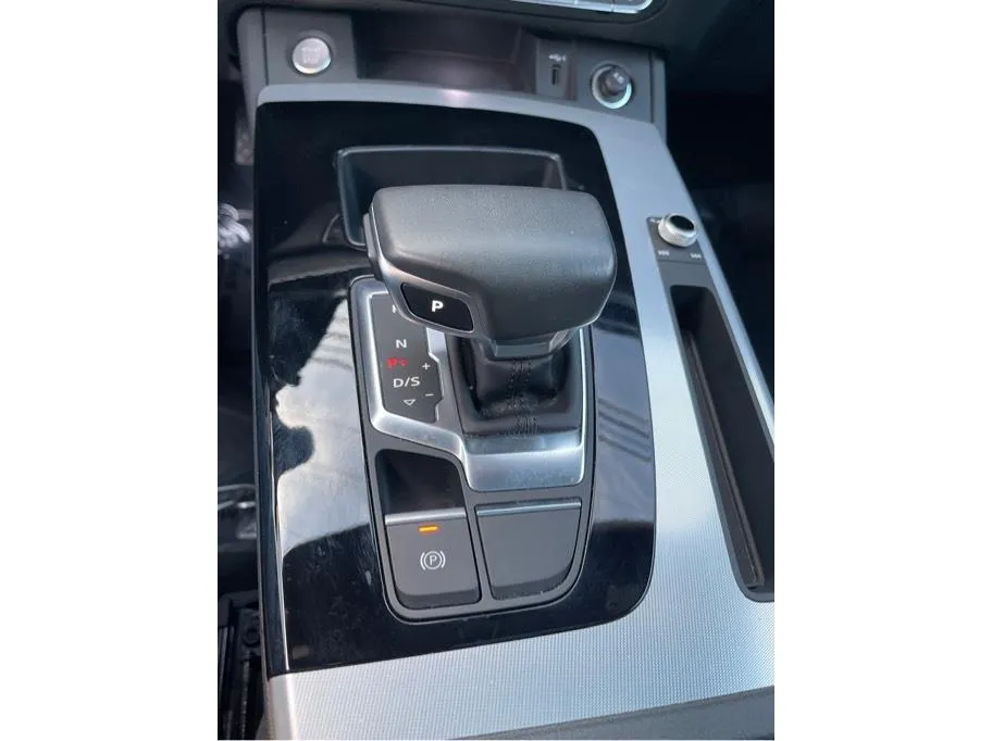 Audi Q5 photo 21