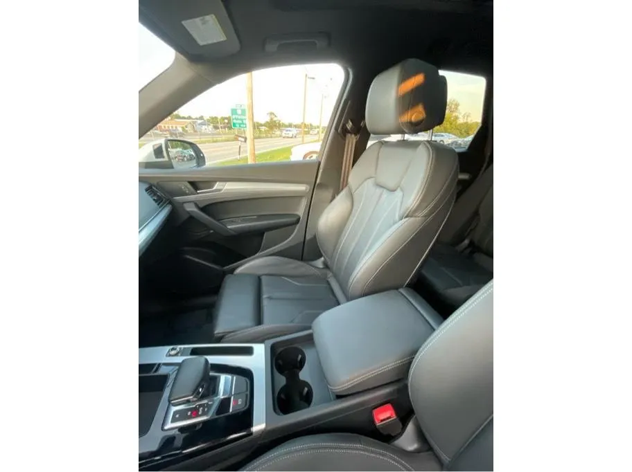Audi Q5 photo 29
