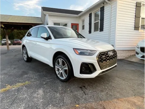 Another view of 2025 Audi Q5 45 TFSI S line Premium Sport Utility 4D for sale in O’Fallon, MO at O'Fallon Motors