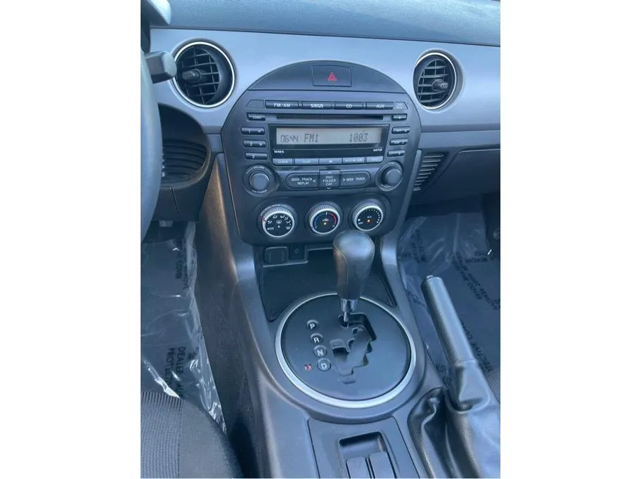 Mazda MX-5 photo 17