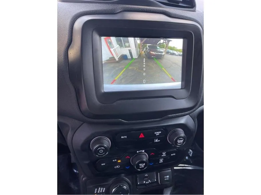 Jeep Renegade photo 20