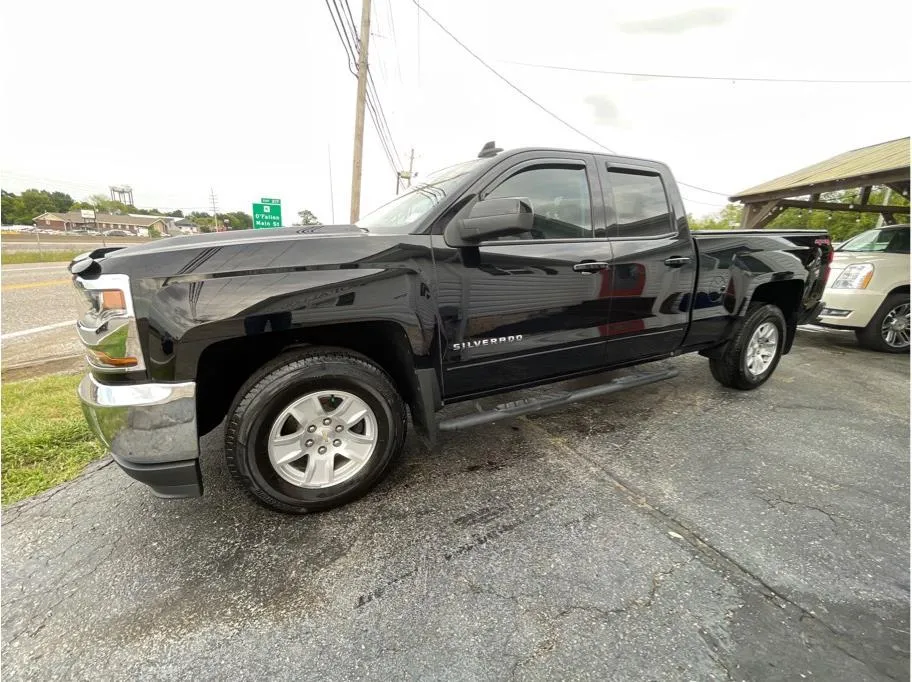 Chevrolet Silverado photo 10