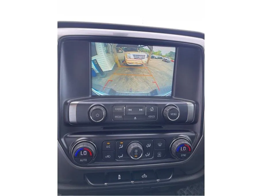 Chevrolet Silverado photo 18
