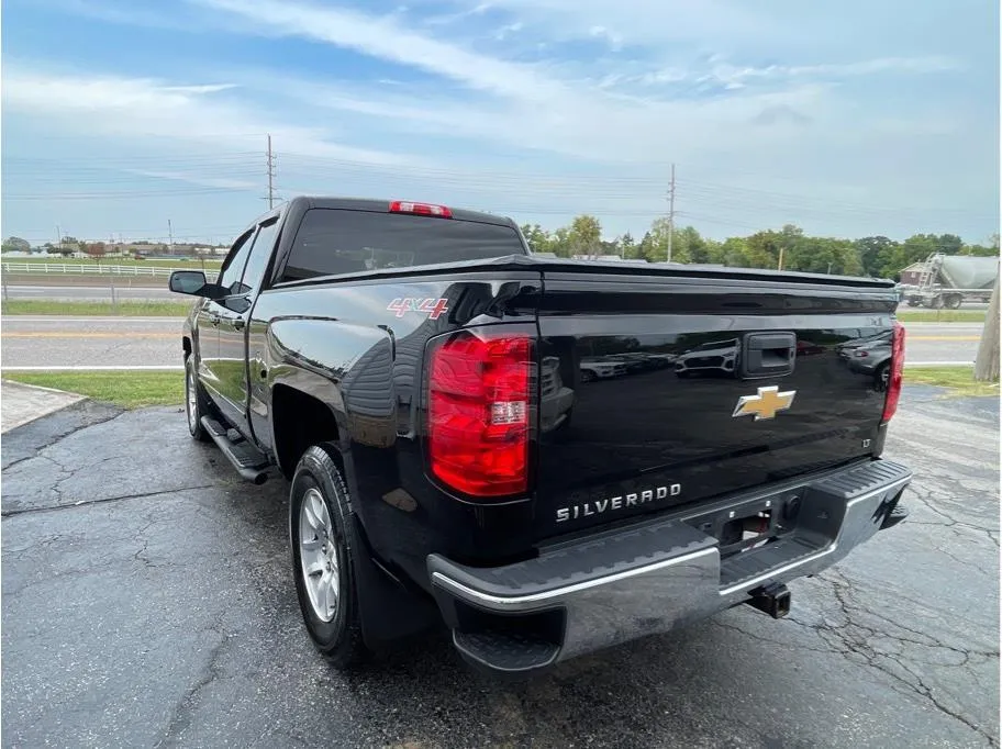 Chevrolet Silverado photo 8