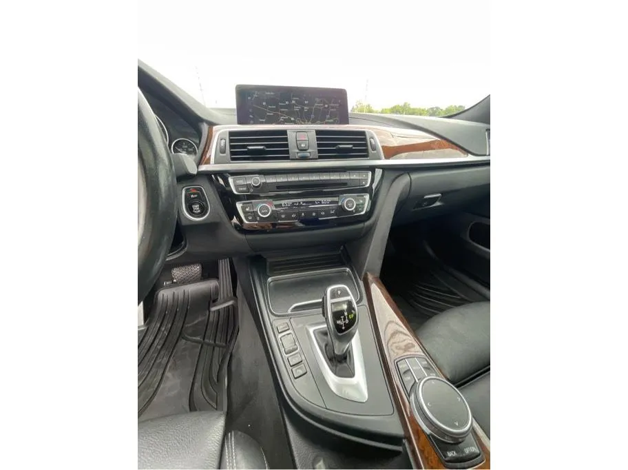 BMW 4 Series photo 13
