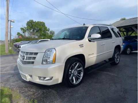 White 2012 Cadillac Escalade Sport Utility 4D for sale in O’Fallon, MO