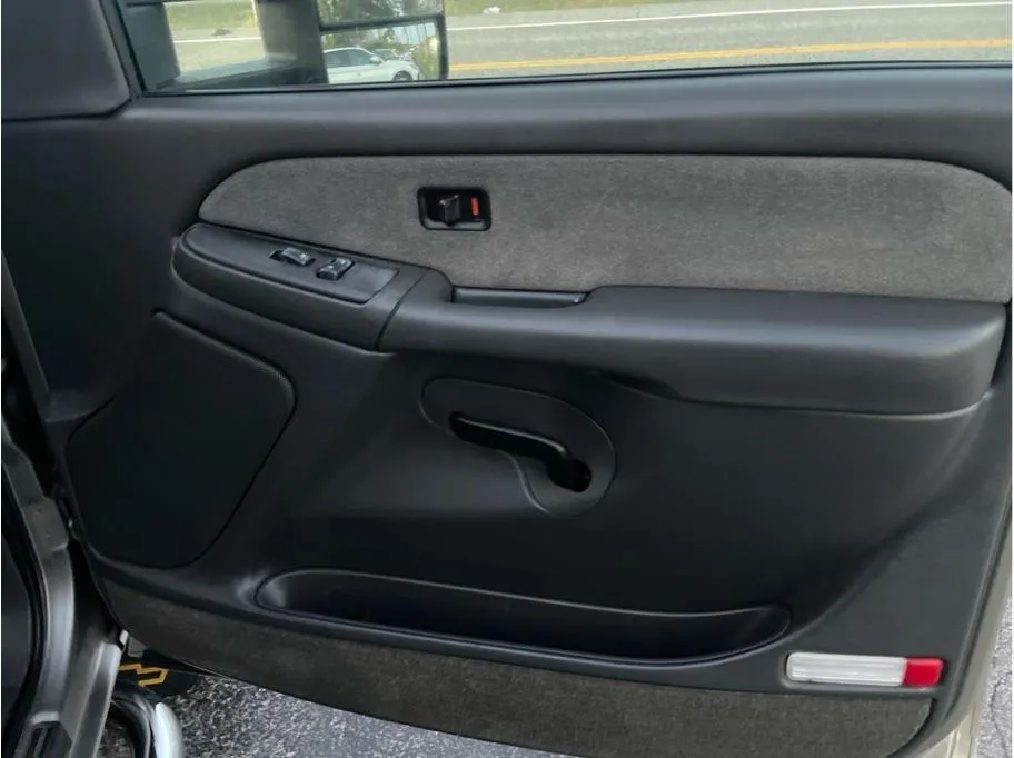 Chevrolet Silverado photo 29