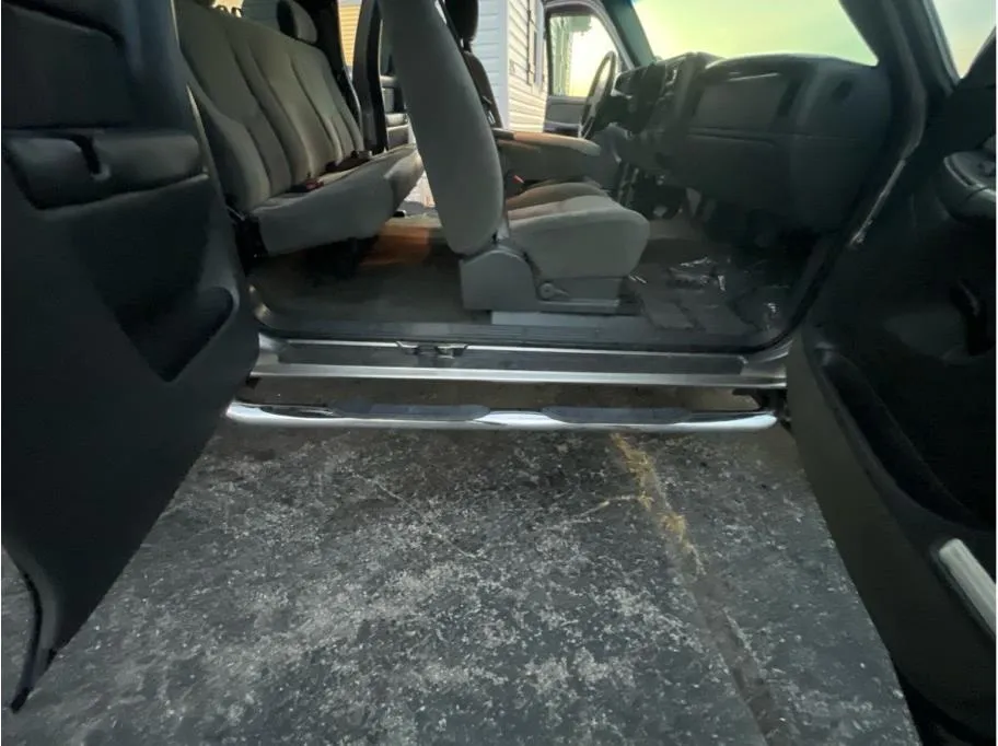 Chevrolet Silverado photo 32