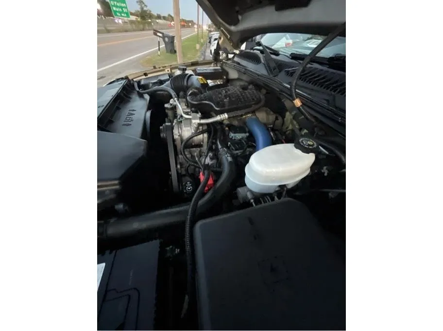Chevrolet Silverado photo 34