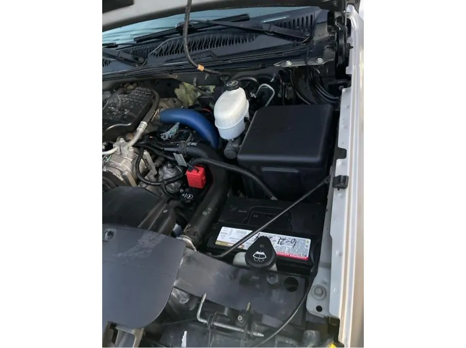 Chevrolet Silverado photo 35