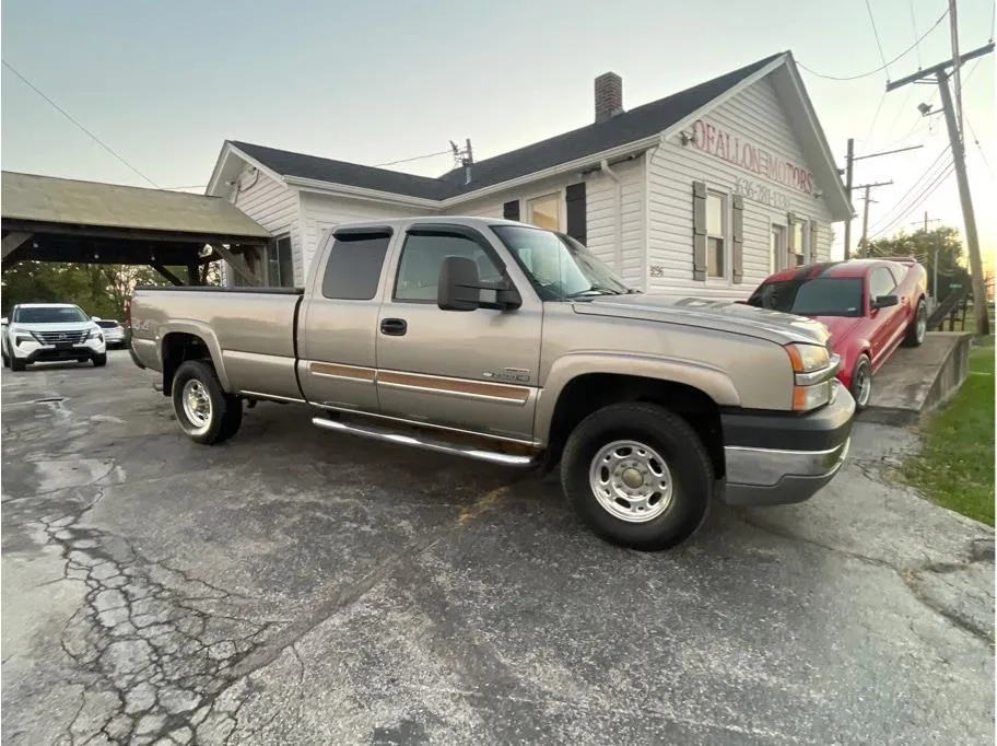 Chevrolet Silverado photo 4