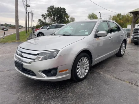 Silver 2010 Ford Fusion Hybrid Sedan 4D for sale in O’Fallon, MO