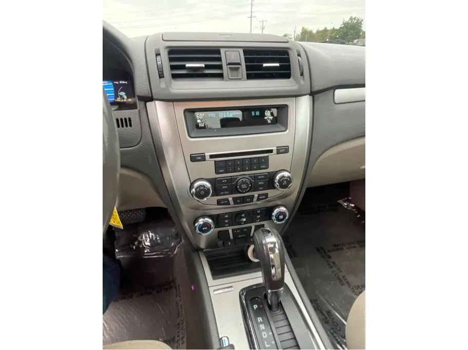 Ford Fusion photo 14