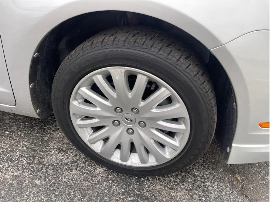 Ford Fusion photo 25