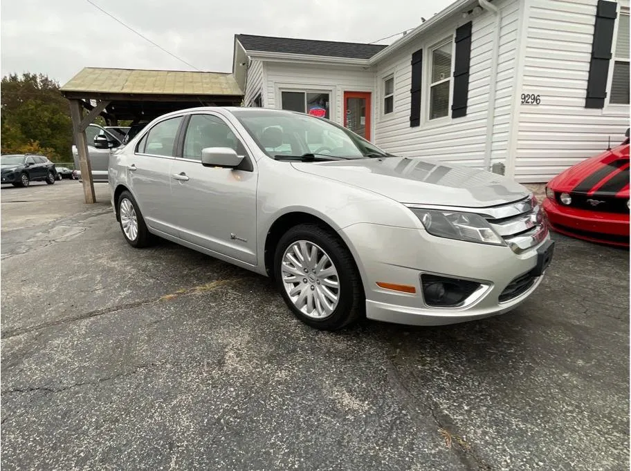 Ford Fusion photo 3
