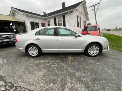 More photos of 2010 Ford Fusion Hybrid Sedan 4D at O'Fallon Motors, MO