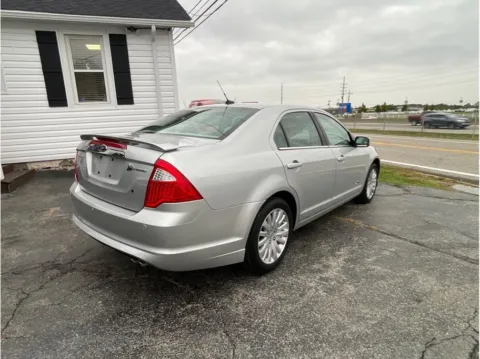 More photos of 2010 Ford Fusion Hybrid Sedan 4D at O'Fallon Motors, MO