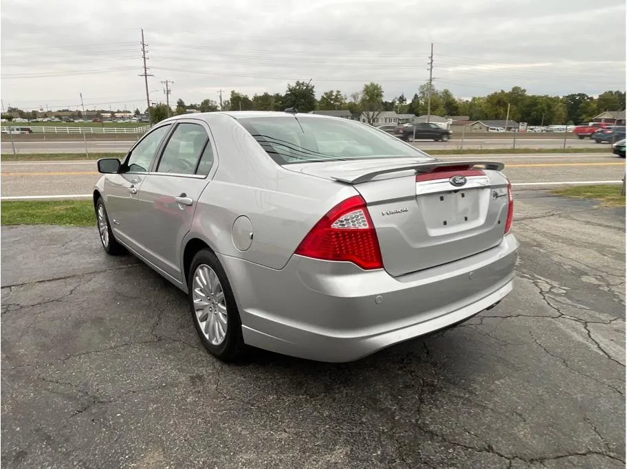 Ford Fusion photo 7